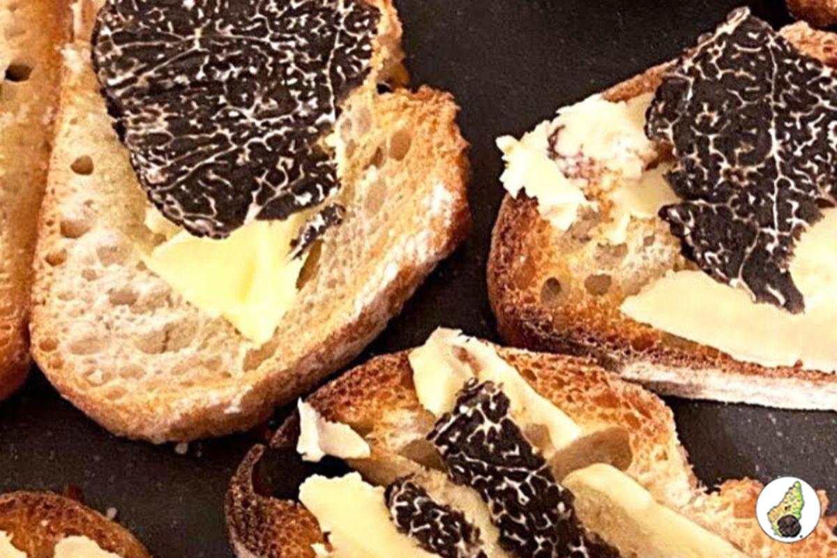 Tooasts grillés à la truffe